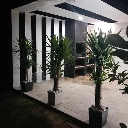 Casa De Silvares *